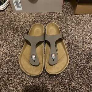 Birkenstock Gizeh sandal